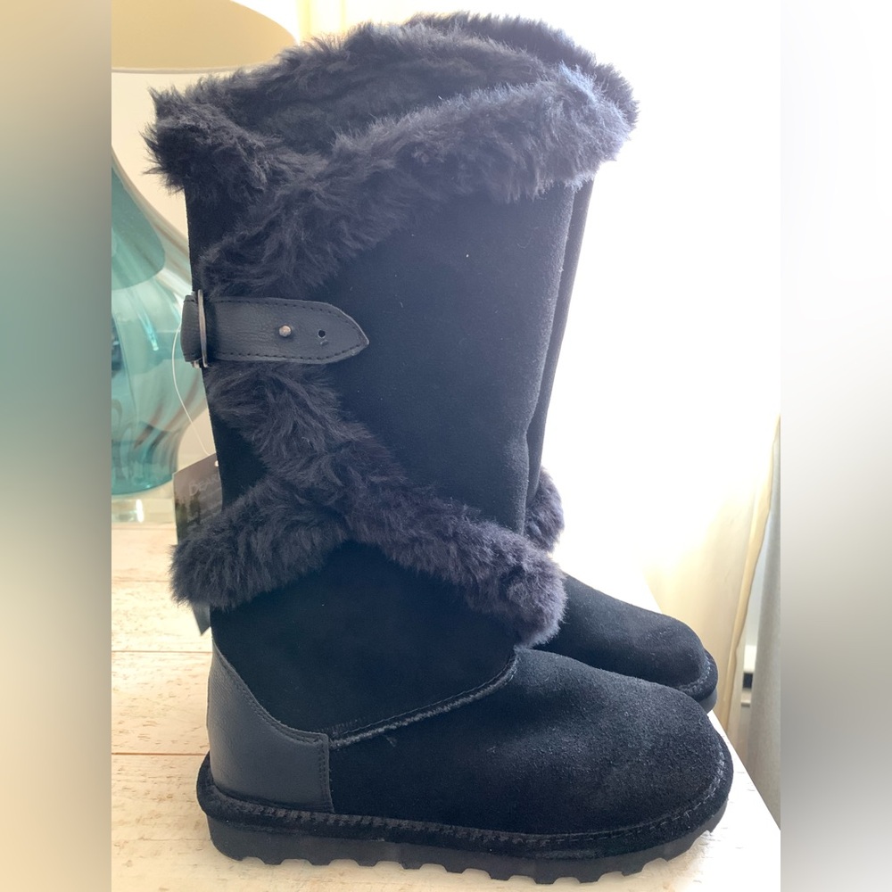 NEW, “BearPaw” Genuine Leather upper Black Suede Boots with Fur Trim US Women 7